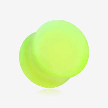 A Pair of Glow in the Dark Basic Acrylic Double Flared Ear Gauge Plug-Green